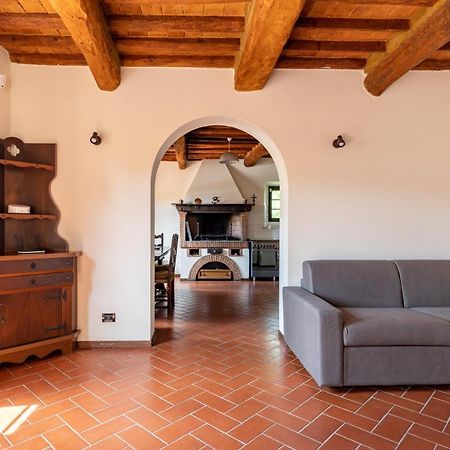 Вилла La Casina Di Elisa Монтекарло Экстерьер фото