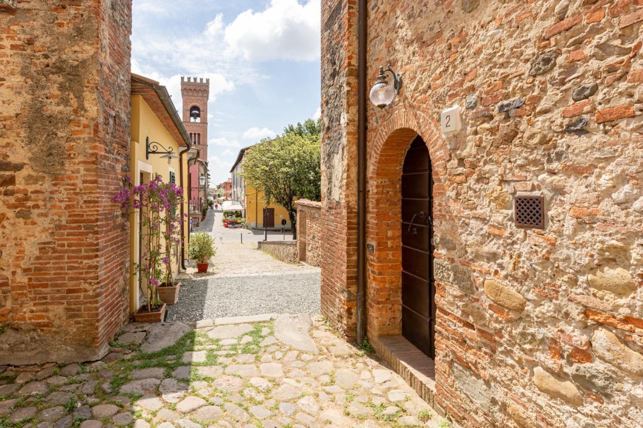 Вилла La Casina Di Elisa Монтекарло Экстерьер фото